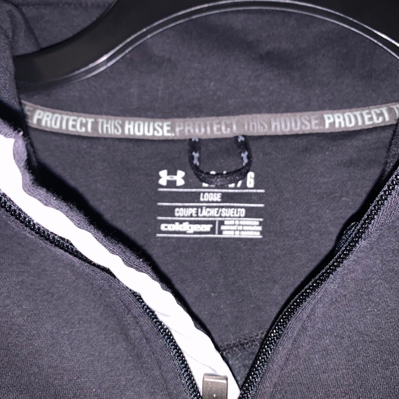 Under Armour Quarter Zip Up - Picture 2 of 5